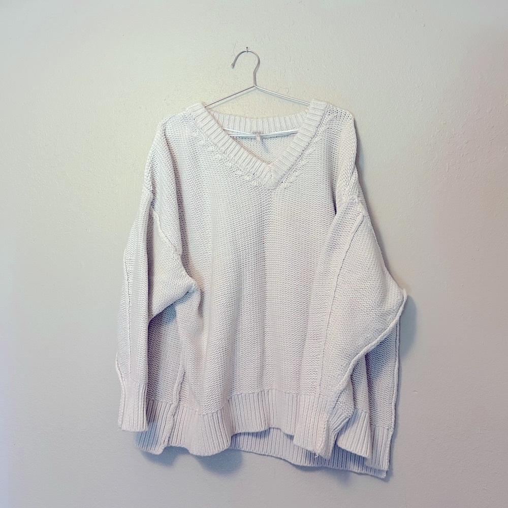 Free People Cozy V-Neck Knit Sweater P2P 30